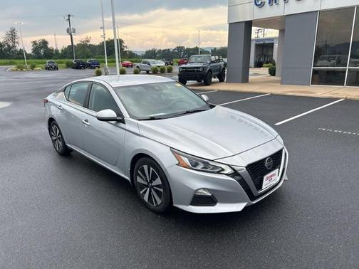 2022 Nissan Altima 2.5 SV