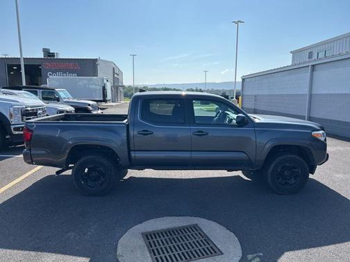 2019 Toyota Tacoma SR