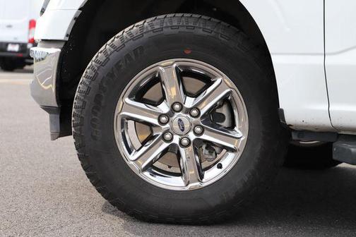 Oxford White 2025 Ford F-150 XLT