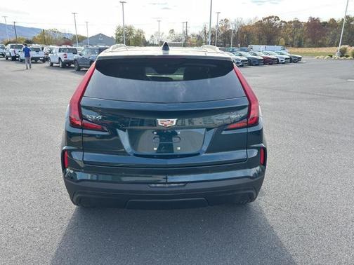 2024 Cadillac XT4 Luxury