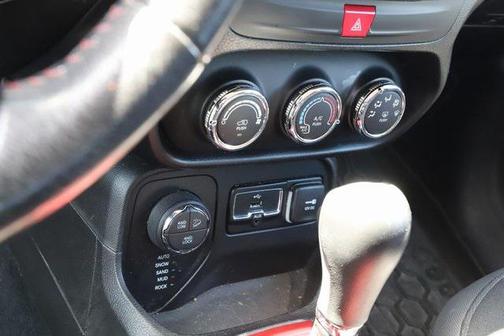 2016 Jeep Renegade Trailhawk