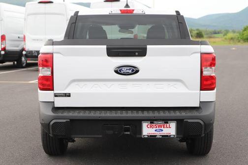 Oxford White 2025 Ford Maverick XLT