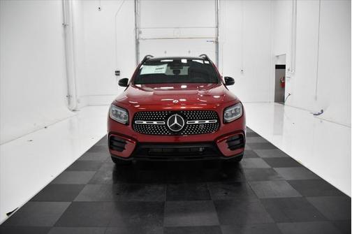 2025 Mercedes-Benz GLB 250 4MATIC