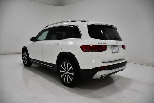 White 2023 Mercedes-Benz GLB 250 4MATIC