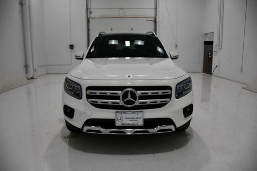 White 2023 Mercedes-Benz GLB 250 4MATIC