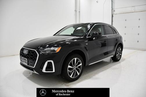 2022 Audi Q5 45 S line Premium Plus