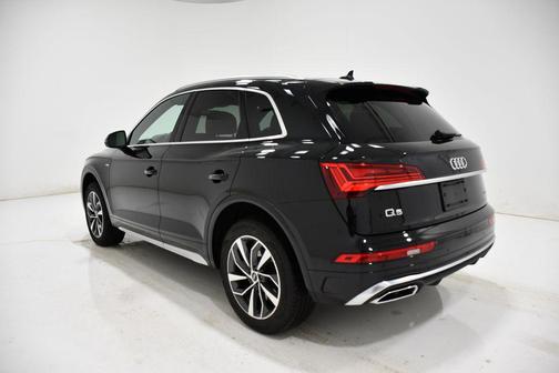 2022 Audi Q5 45 S line Premium Plus