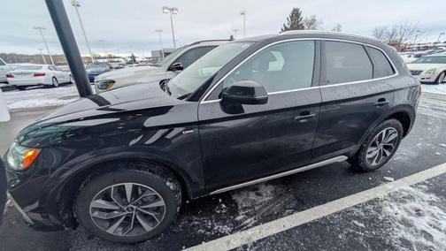 2022 Audi Q5 45 S line Premium Plus