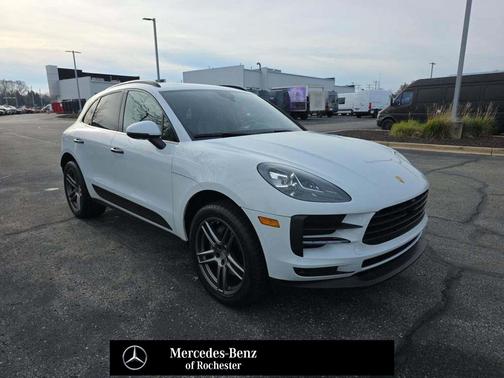 2021 Porsche Macan Base