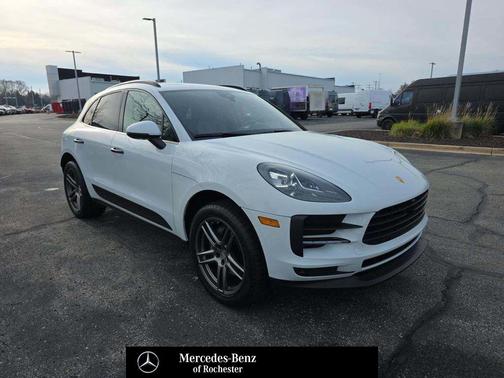 2021 Porsche Macan Base