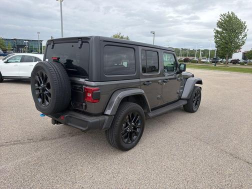 Granite Crystal Metallic Clearcoat 2023 Jeep Wrangler 4xe Sahara