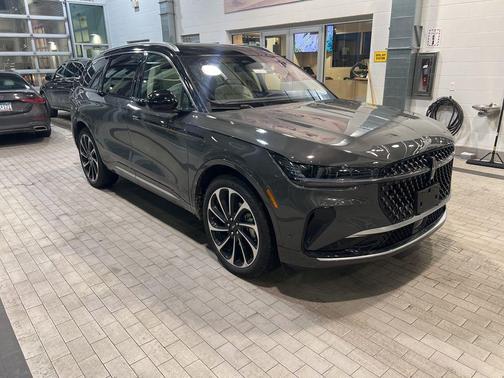 2024 Lincoln Nautilus Black Label