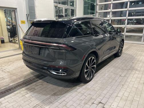 2024 Lincoln Nautilus Black Label