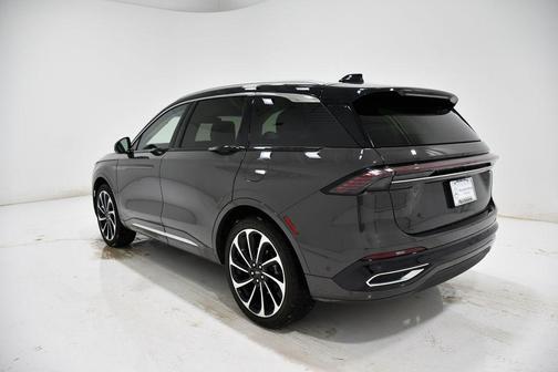 2024 Lincoln Nautilus Black Label