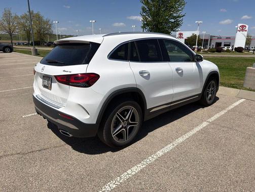 Polar White 2023 Mercedes-Benz GLA 250 4MATIC