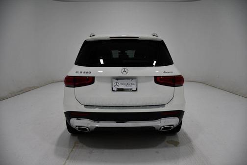 2022 Mercedes-Benz GLB 250 4MATIC