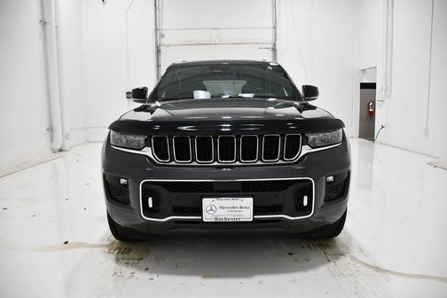 2022 Jeep Grand Cherokee Overland