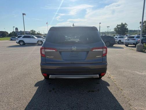 Modern Steel Metallic 2019 Honda Pilot EX-L