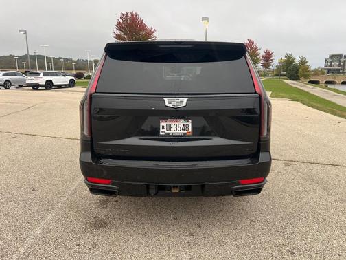 2023 Cadillac Escalade Sport