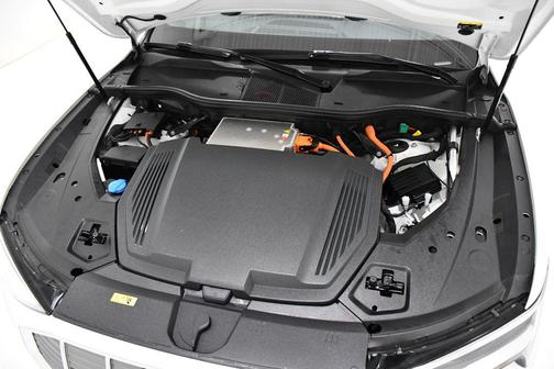 2022 Audi e-tron Premium Plus