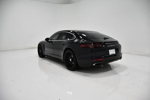 2019 Porsche Panamera 4