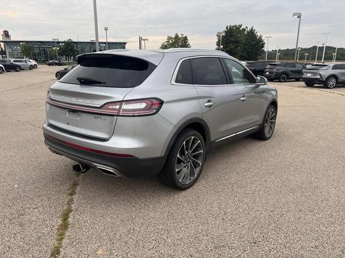 2020 Lincoln Nautilus Reserve