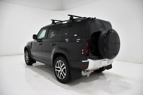 Santorini Black Metallic 2024 Land Rover Defender 110 P400 S