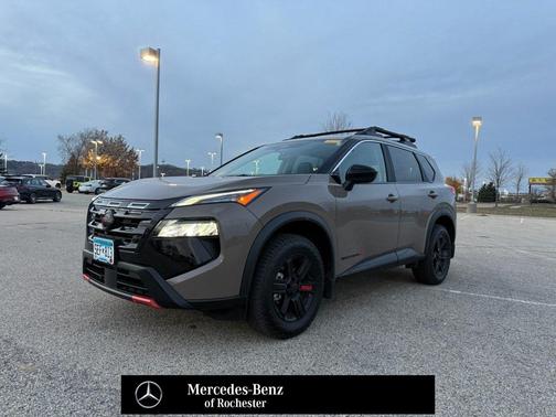 2025 Nissan Rogue Rock Creek