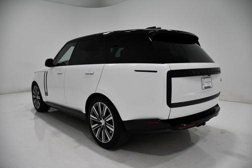 2023 Land Rover Range Rover P530 SE