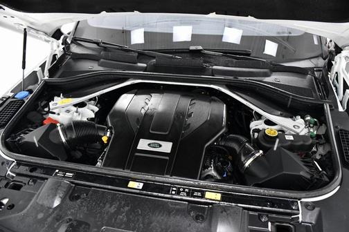 2023 Land Rover Range Rover P530 SE