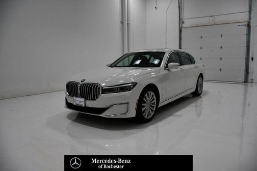 2022 BMW 740 i xDrive