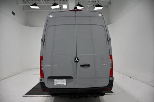 2025 Mercedes-Benz Sprinter 2500 High Roof