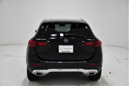 2025 Mercedes-Benz GLA 250 4MATIC