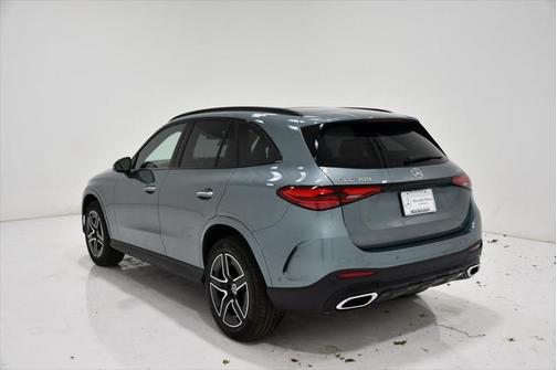 2025 Mercedes-Benz GLC 300 4MATIC
