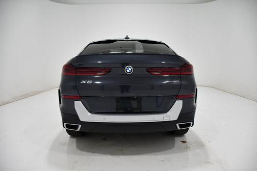 2022 BMW X6 xDrive40i