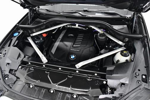 2022 BMW X6 xDrive40i