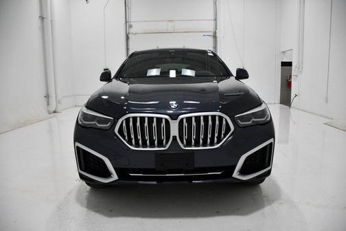 2022 BMW X6 xDrive40i