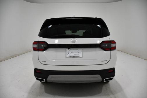 Platinum White Pearl 2024 Honda Pilot Elite