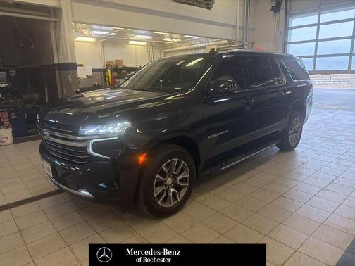 2022 Chevrolet Suburban LT