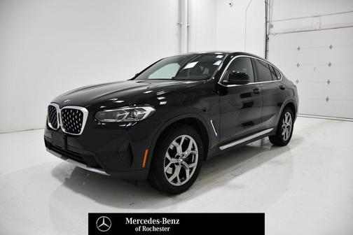 2023 BMW X4 xDrive30i