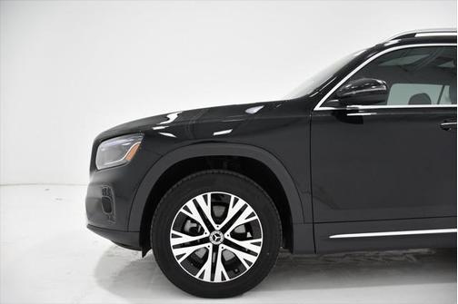 2025 Mercedes-Benz GLB 250 4MATIC