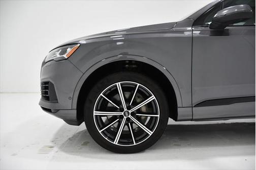 2021 Audi Q7 55 Premium Plus