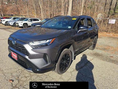 2024 Toyota RAV4 Hybrid SE