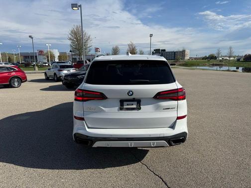 Alpine White 2022 BMW X5 xDrive40i