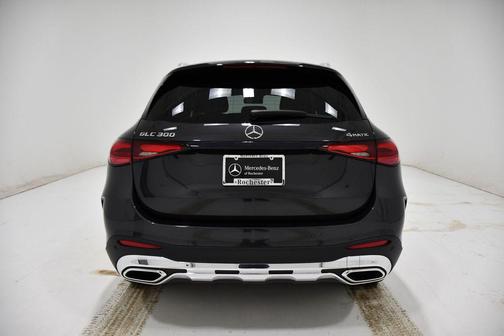 2025 Mercedes-Benz GLC 300 4MATIC