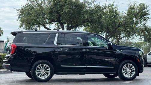 Onyx Black 2021 GMC Yukon XL SLT
