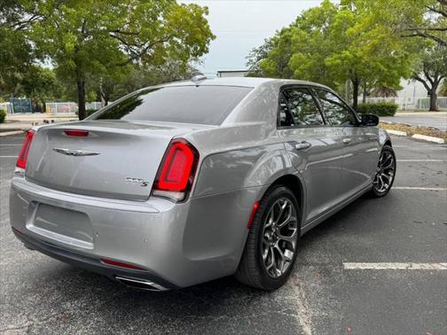 2018 Chrysler 300 S