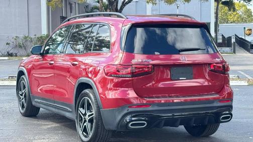 2022 Mercedes-Benz GLB 250 4MATIC