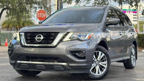 2018 Nissan Pathfinder S