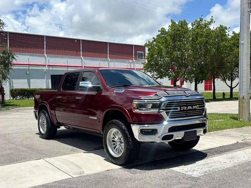 Delmonico Red Pearlcoat 2022 RAM 1500 Laramie